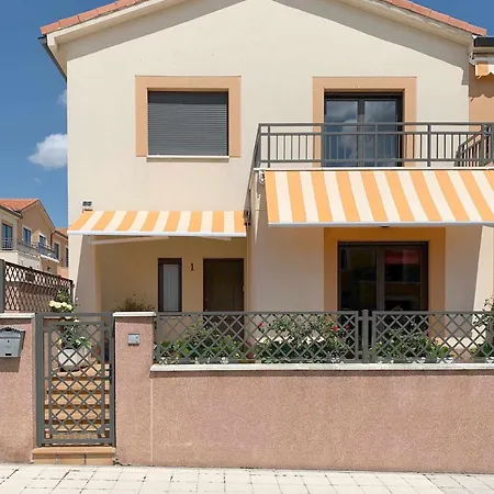 Casa Jimena . *